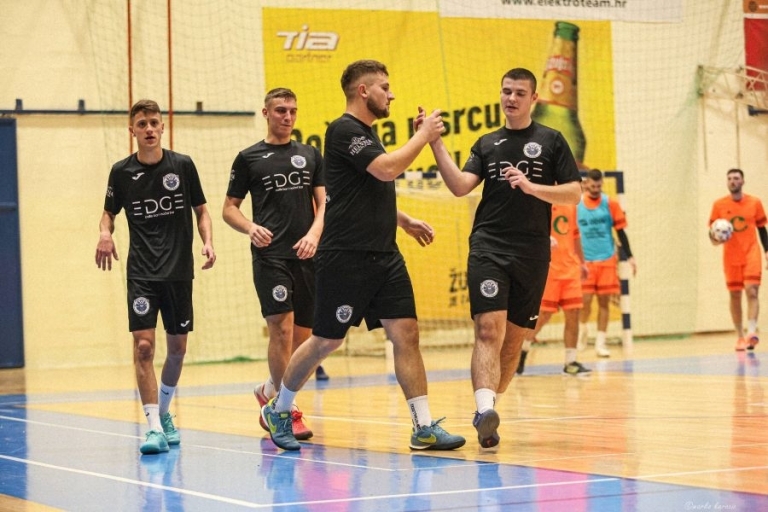 Božićni malonogometni turnir: Samson, Vertigo, Svrake i Pierobon u četvrtfinalu!