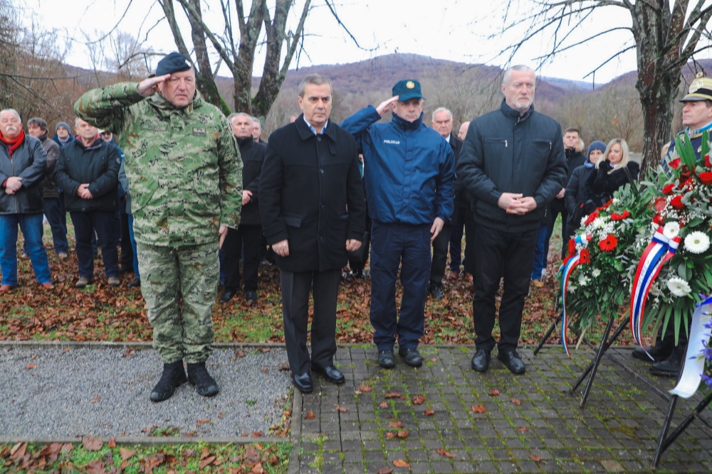 ŠPANOVICA: Obilježena 33. obljetnica pogibije četvorice hrvatskih branitelja 63. “A“ samostalne gardijske bojne ZNG-a Požega