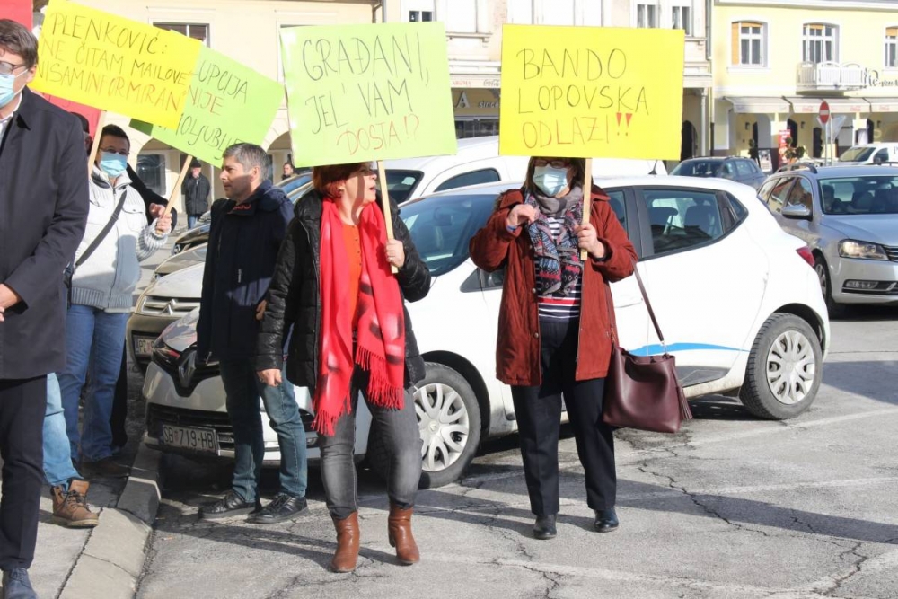 Prije četiri godine održan prosvjed pred Gradskom upravom. Čini nam se da je danas situacija puno gora nego prije