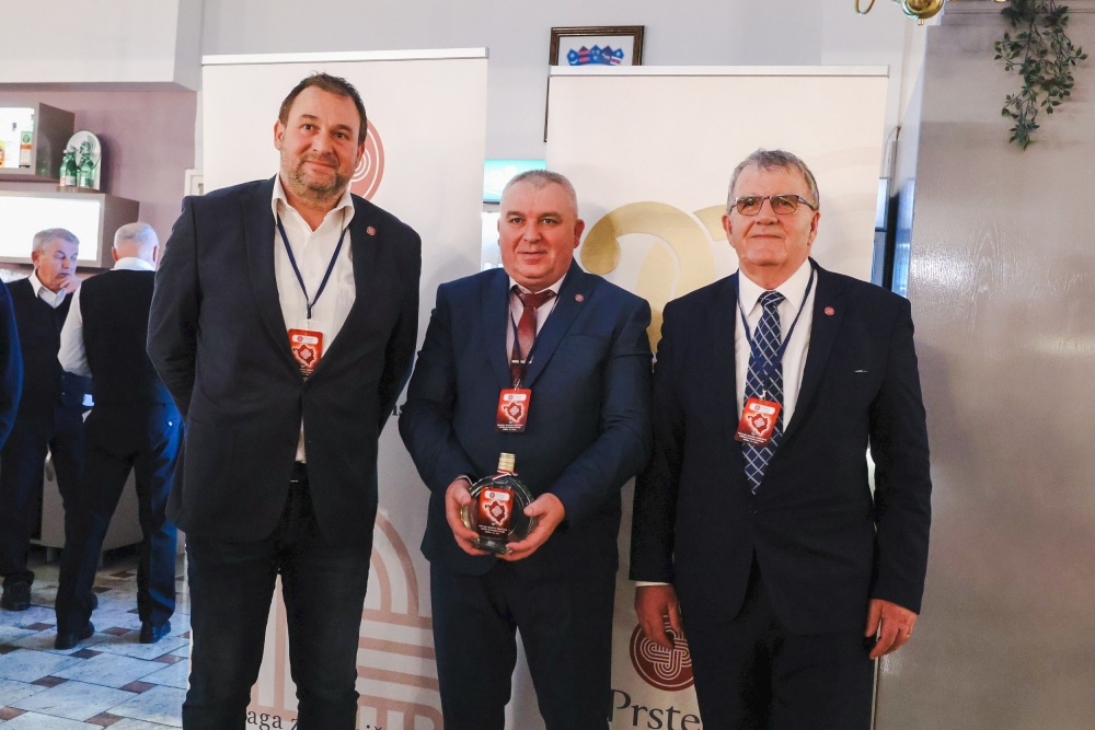 Osnovana Udruga Hrvata Bosne i Hercegovine Prsten Podružnica Požeško-slavonske županije