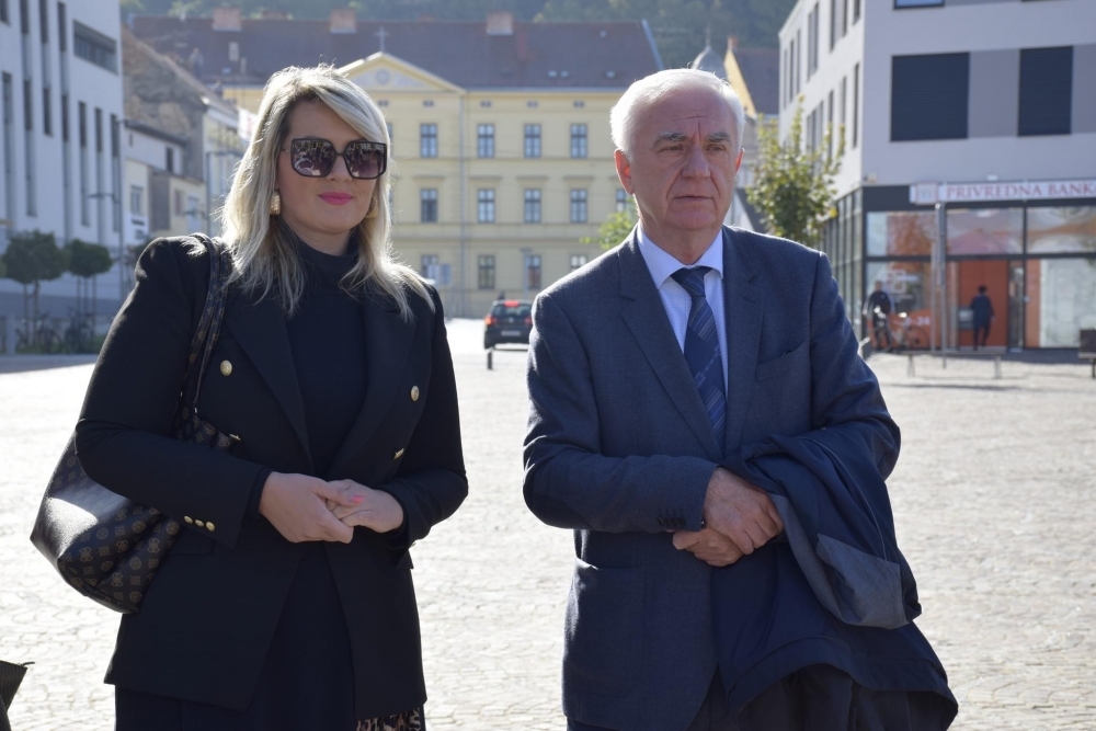 Životopis pročelnice Maje: “Bila je član školskih odbora…” Od 29 sjednica, nije se pojavila na njih gotovo pola