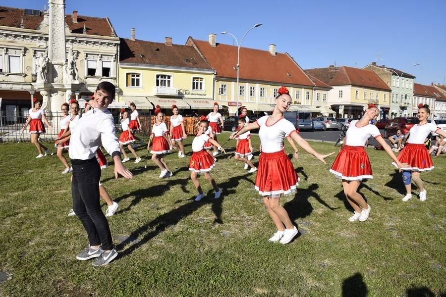 Kroz požeški kraj jučer bicikliralo 90 njemačkih turista