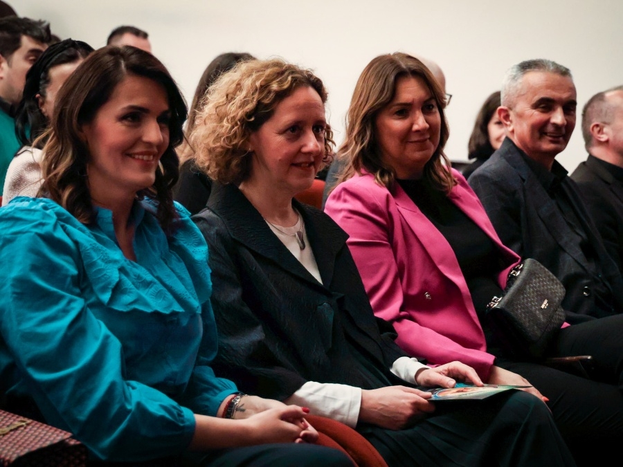 Ministrica kulture i medija na proslavi 30. rođendana Gradskog kazališta Požega, uz premijeru „Svete Rožalije“