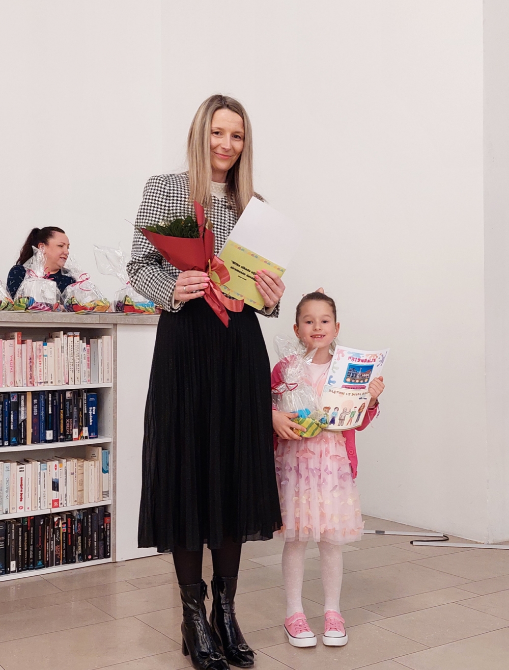 Likovni i literarni talenti najmlađih Požežana zasjali na svečanoj dodjeli nagrada u Gradskoj knjižnici