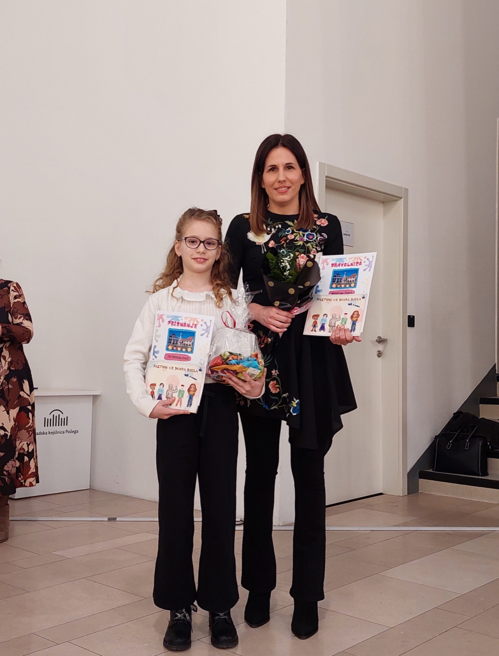 Likovni i literarni talenti najmlađih Požežana zasjali na svečanoj dodjeli nagrada u Gradskoj knjižnici