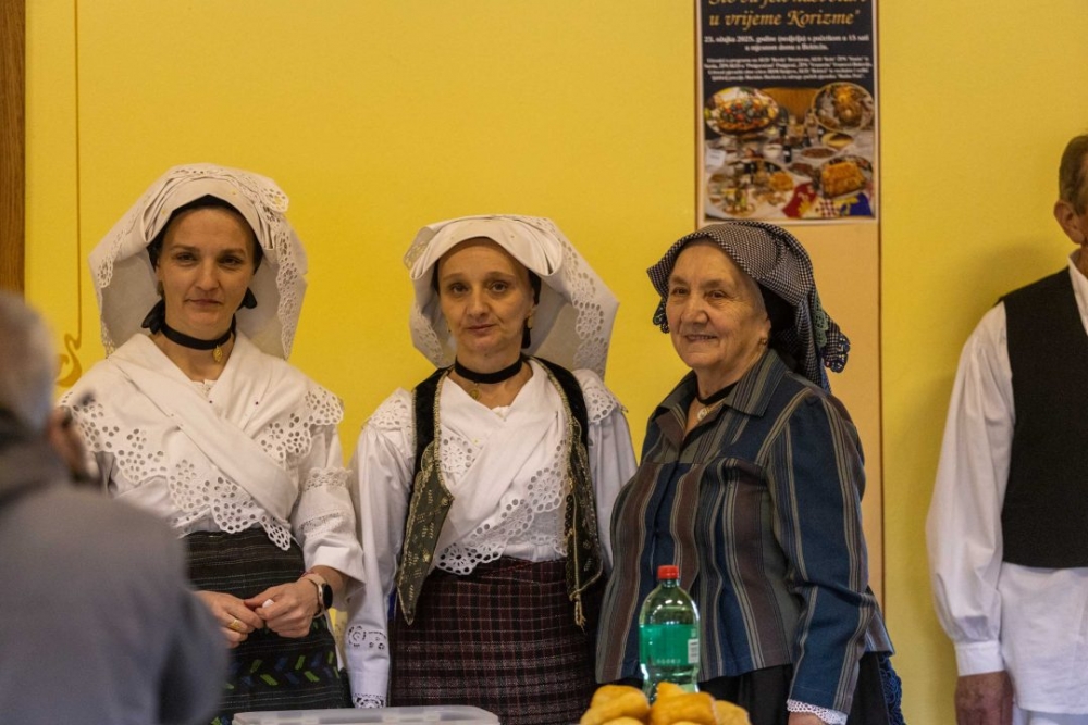Foto: U Bektežu četvrti put održana manifestacija „Što su jeli naši stari u korizmi“
