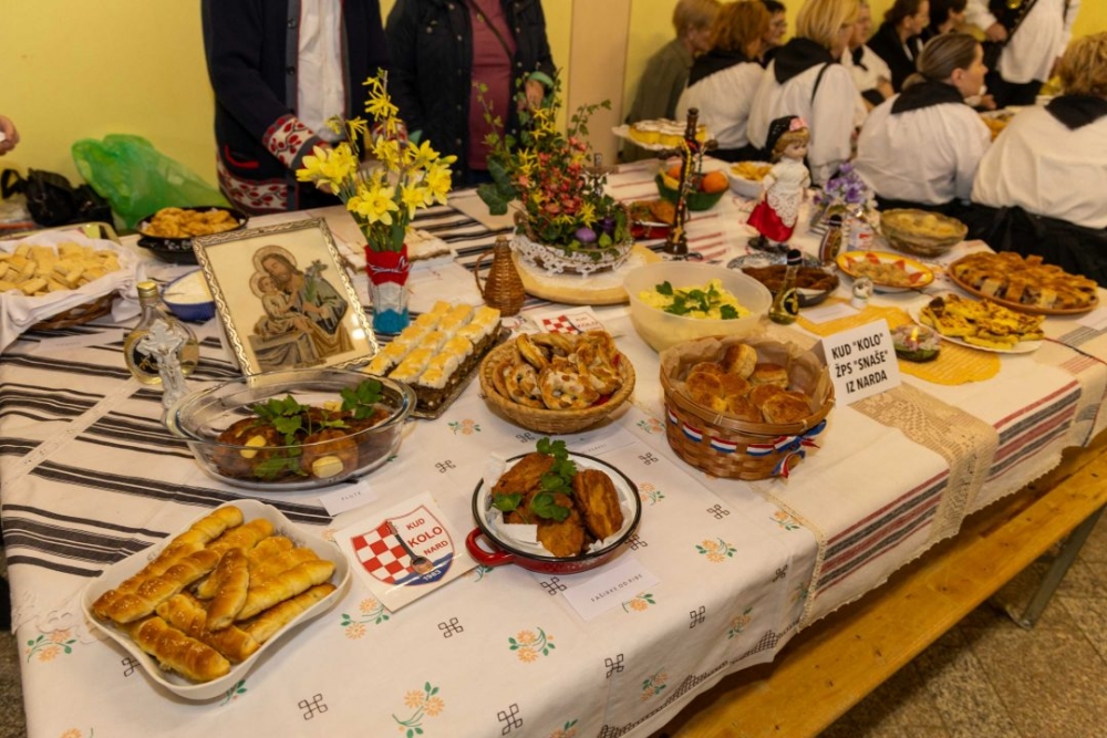 Foto: U Bektežu četvrti put održana manifestacija „Što su jeli naši stari u korizmi“