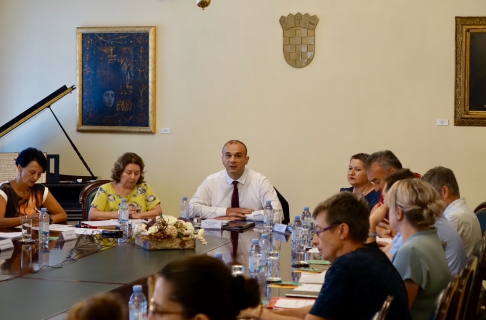 Plaćeni da šute? Ima vijećnika koji u četiri godine nisu postavili nijedno pitanje! Pogledajte tko je bio najaktivniji