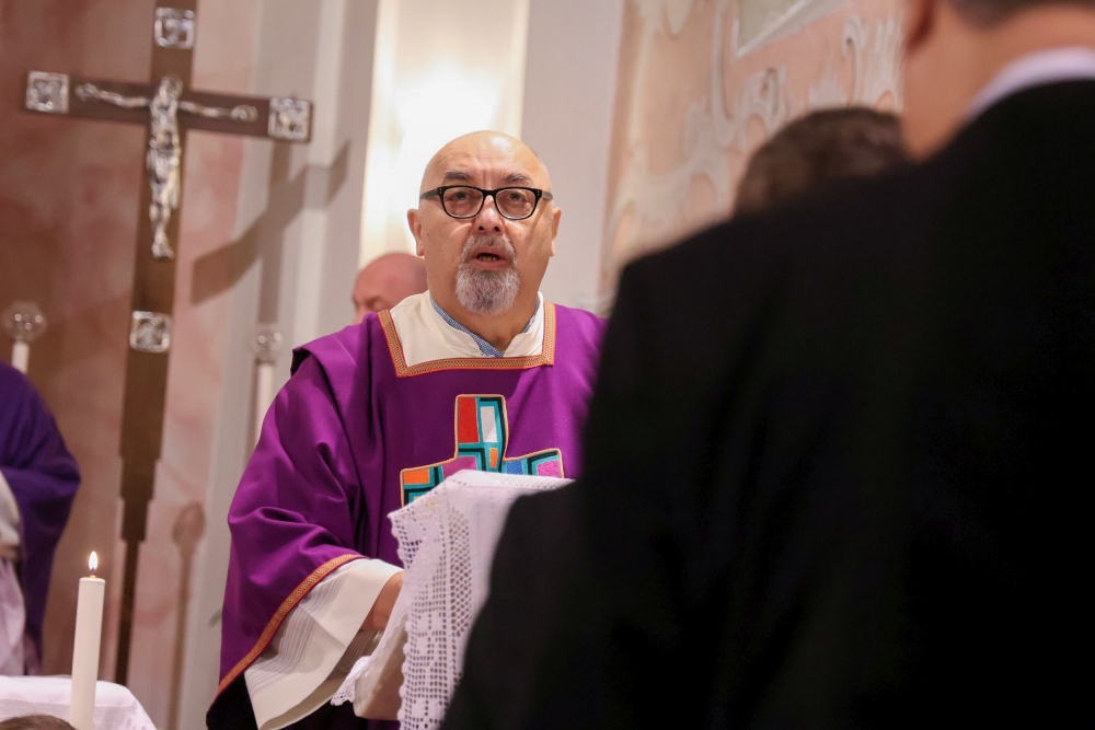 Požeški biskup blagoslovio bistu blaženog Alojzija Stepinca u Stražemanu