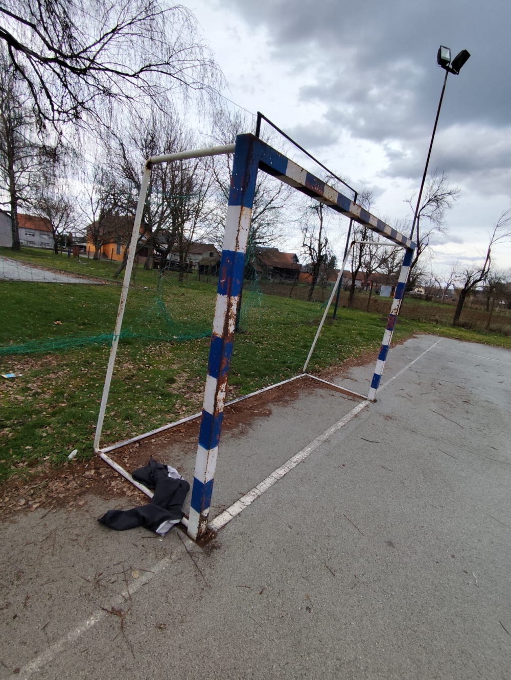 Loša infrastruktura i zapuštena općina očito nisu prepreka da Mandić ide u 9. načelnički mandat