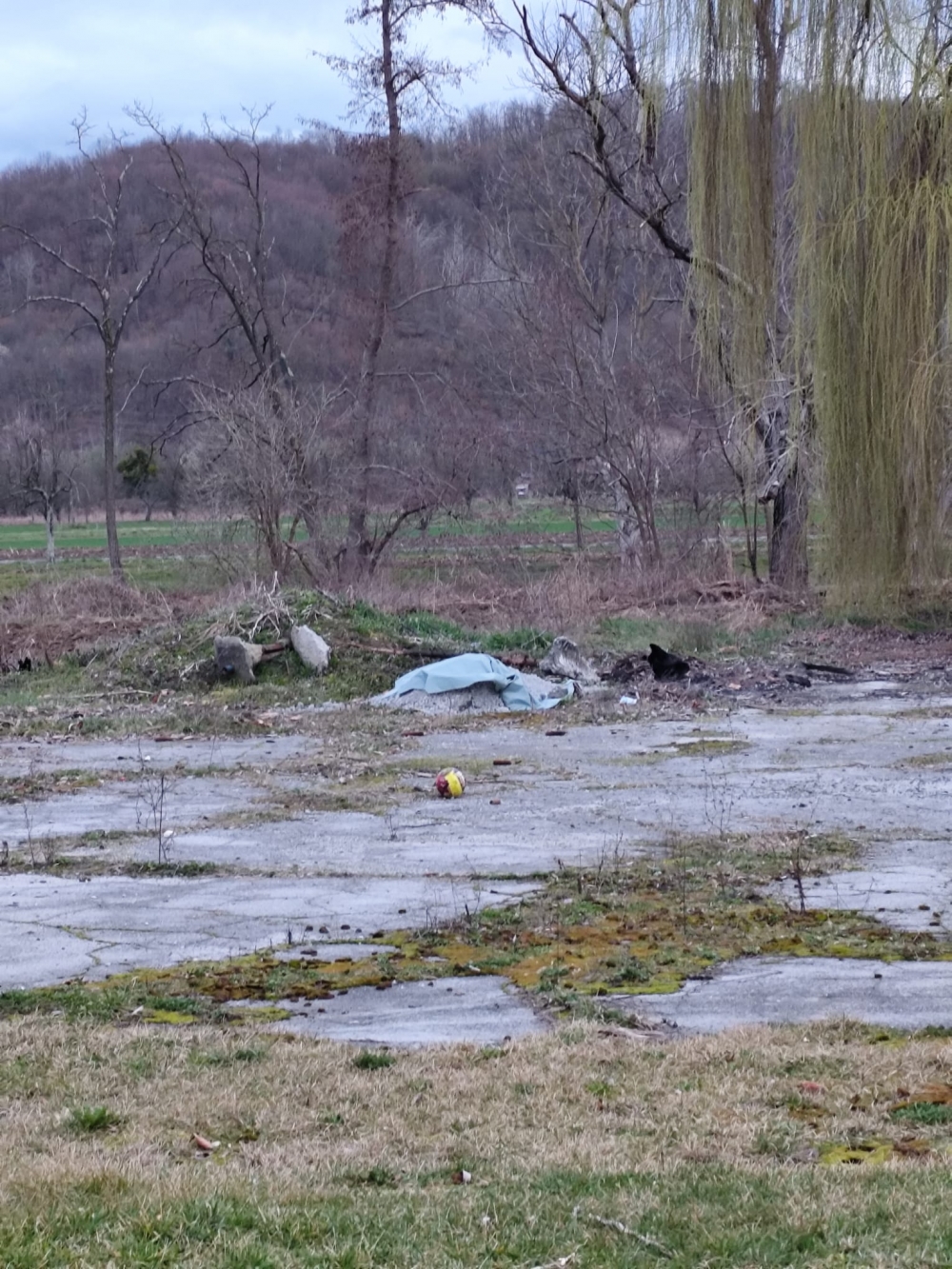 Loša infrastruktura i zapuštena općina očito nisu prepreka da Mandić ide u 9. načelnički mandat