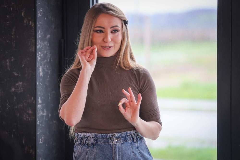 Održana radionica Gutljaj inspiracije – slikanje uz vino uz stručno vodstvo Maje Gjajić