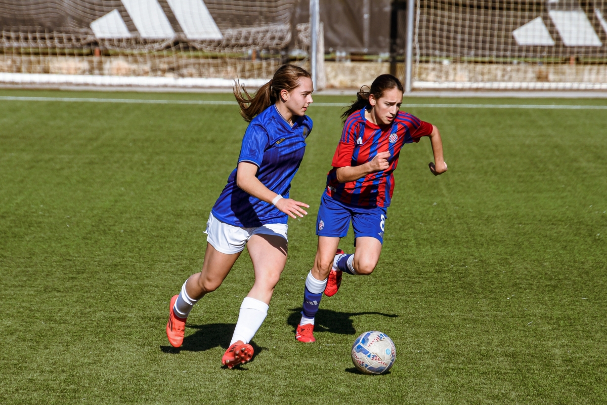 Pionirke ŽNK Slavonija Požega u Splitu uvjerljivo pobijedile ŽNK Hajduk u 12. kolu 1. HNLŽ