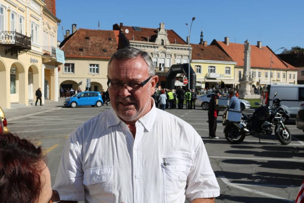 Gradonačelnik Puljašić ugostio motocikliste iz Belgije koji su posjetili Požegu