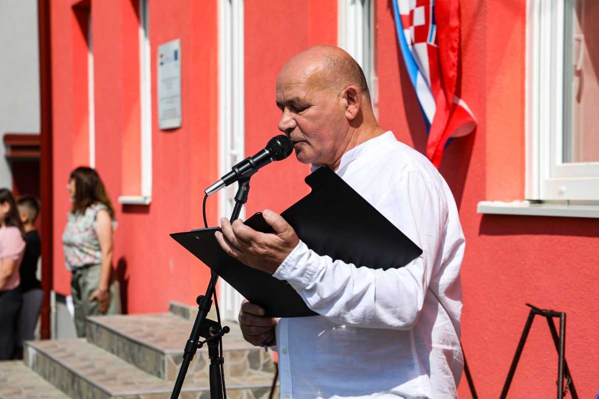 Otkrivena spomen-ploča Tomi Periću u Buku: „Ovo je trajno obilježje na žrtvu, zajedništvo, i borbu naših branitelja“