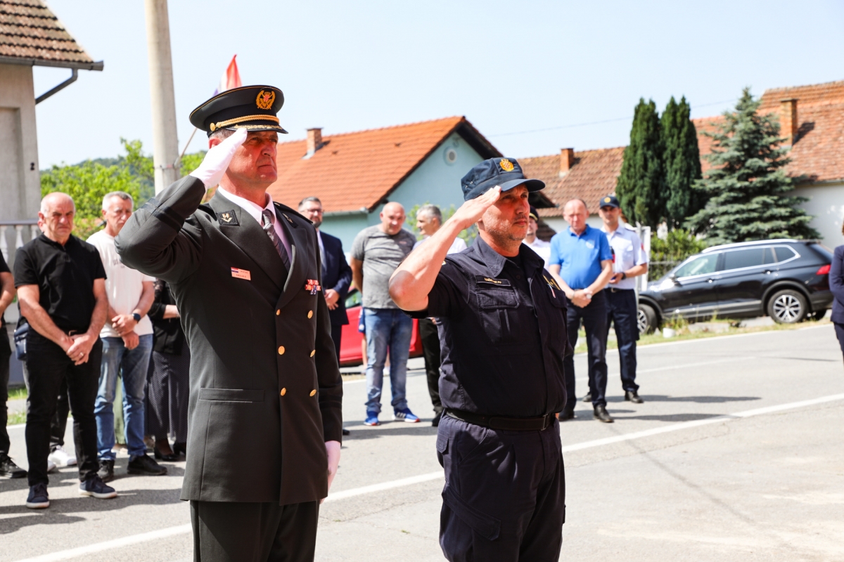 Otkrivena spomen-ploča Tomi Periću u Buku: „Ovo je trajno obilježje na žrtvu, zajedništvo, i borbu naših branitelja“