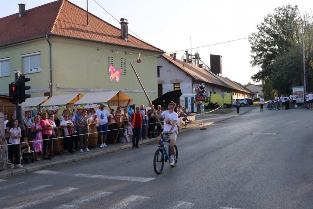 Pobjednik ovogodišnje Vinske alke Mihovil Štivić, a Vinskog maratona Matej Gomerčić