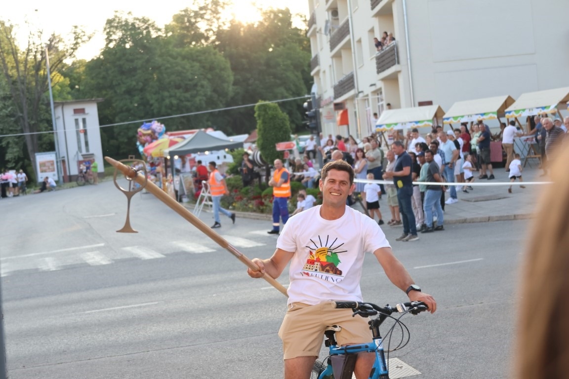 Pobjednik ovogodišnje Vinske alke Mihovil Štivić, a Vinskog maratona Matej Gomerčić