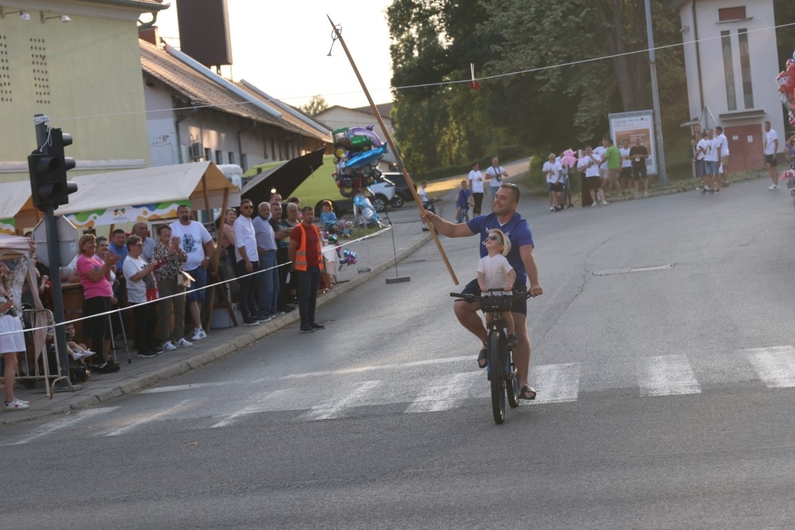 Pobjednik ovogodišnje Vinske alke Mihovil Štivić, a Vinskog maratona Matej Gomerčić