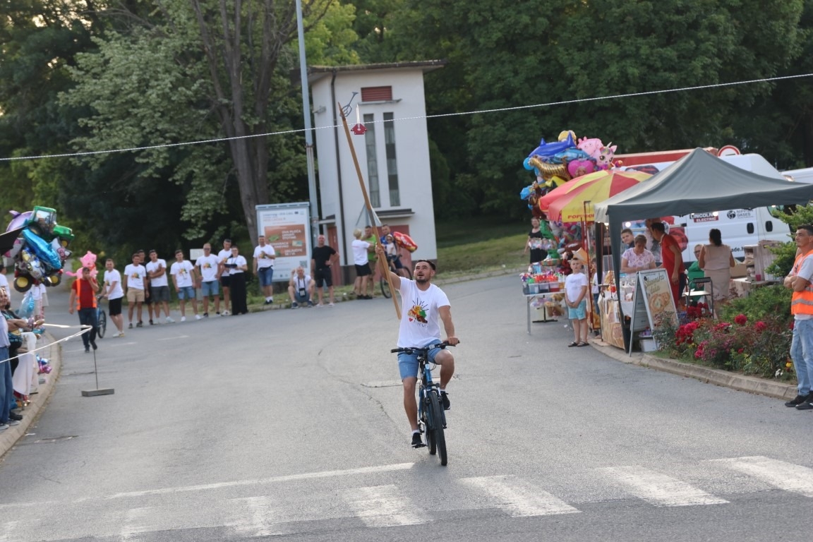 Pobjednik ovogodišnje Vinske alke Mihovil Štivić, a Vinskog maratona Matej Gomerčić