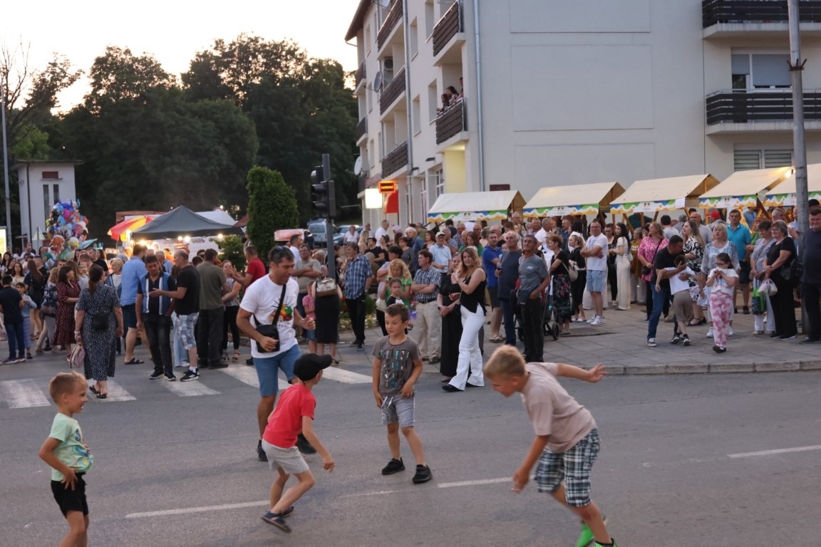 Pobjednik ovogodišnje Vinske alke Mihovil Štivić, a Vinskog maratona Matej Gomerčić
