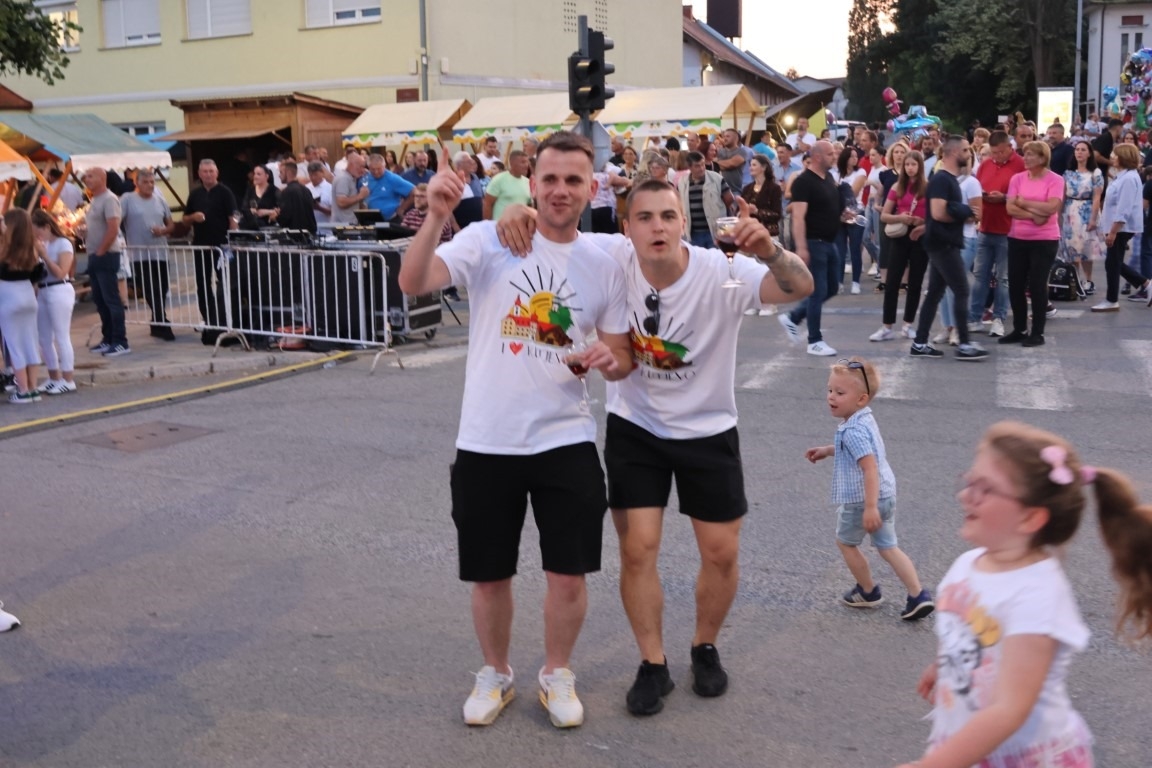 Pobjednik ovogodišnje Vinske alke Mihovil Štivić, a Vinskog maratona Matej Gomerčić