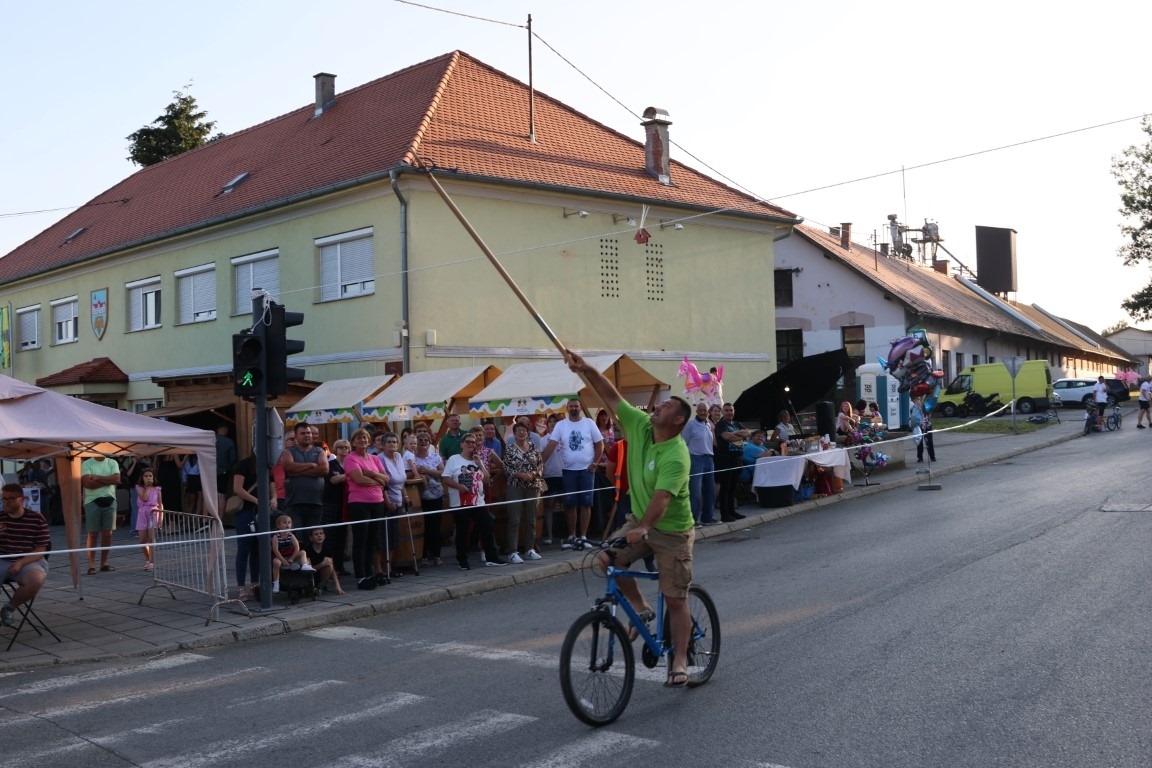 Pobjednik ovogodišnje Vinske alke Mihovil Štivić, a Vinskog maratona Matej Gomerčić