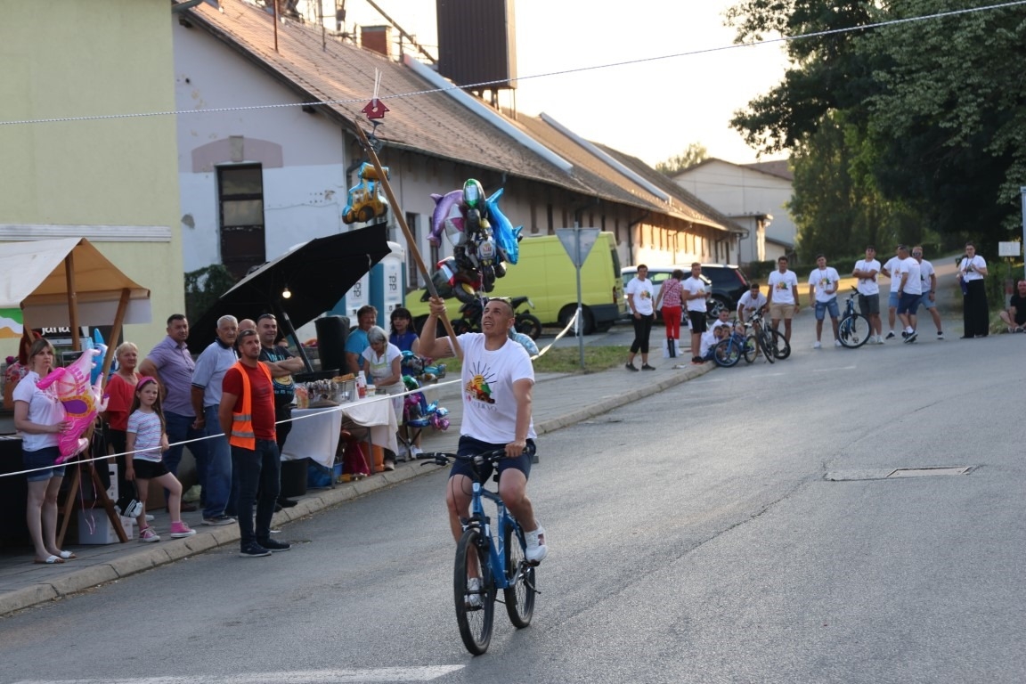 Pobjednik ovogodišnje Vinske alke Mihovil Štivić, a Vinskog maratona Matej Gomerčić