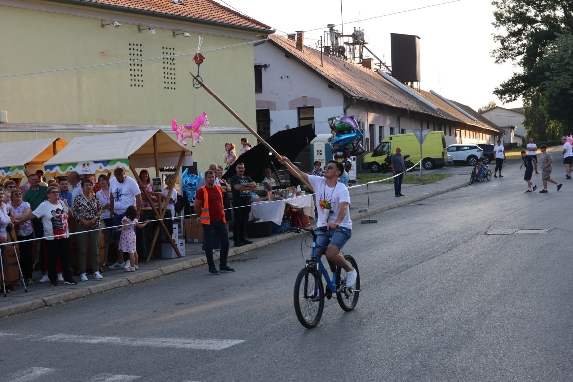 Pobjednik ovogodišnje Vinske alke Mihovil Štivić, a Vinskog maratona Matej Gomerčić