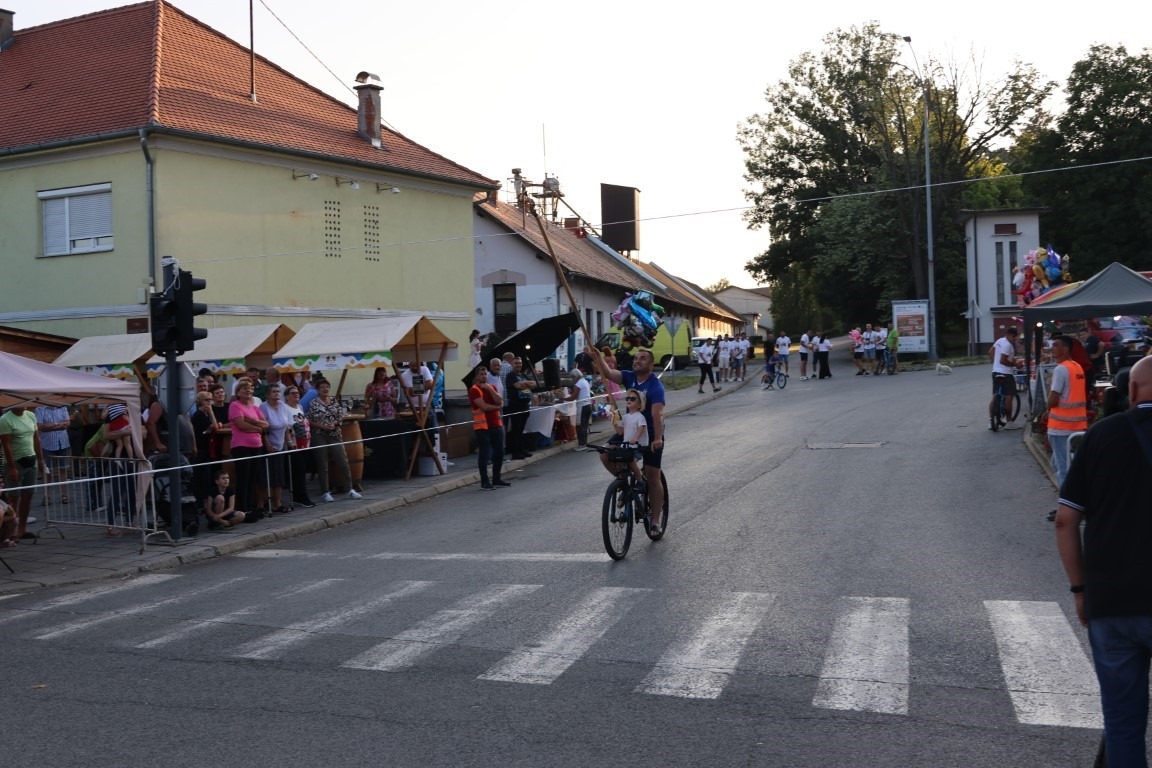 Pobjednik ovogodišnje Vinske alke Mihovil Štivić, a Vinskog maratona Matej Gomerčić