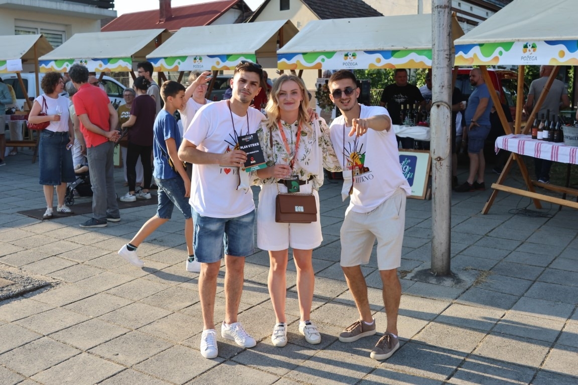 Pobjednik ovogodišnje Vinske alke Mihovil Štivić, a Vinskog maratona Matej Gomerčić