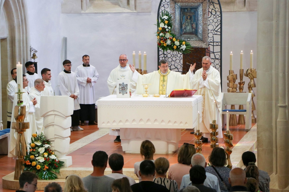Hodočašće starijih, bolesnih i osoba s invaliditetom u Voćin