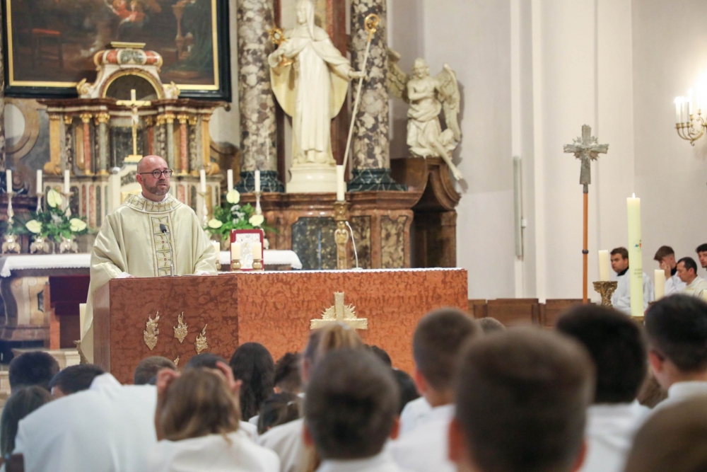 Biskupijski susret ministranata u Požegi