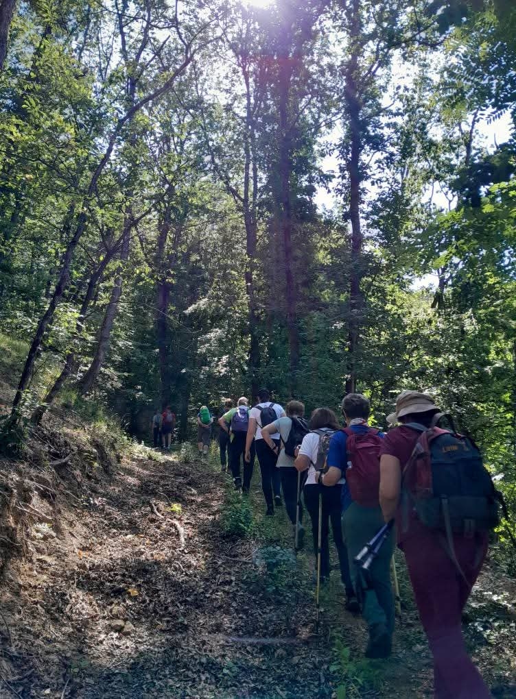 S prirodom u srcu: HPD „Sokolovac“ Požega na nezaboravnom pohodu kroz lipičke staze