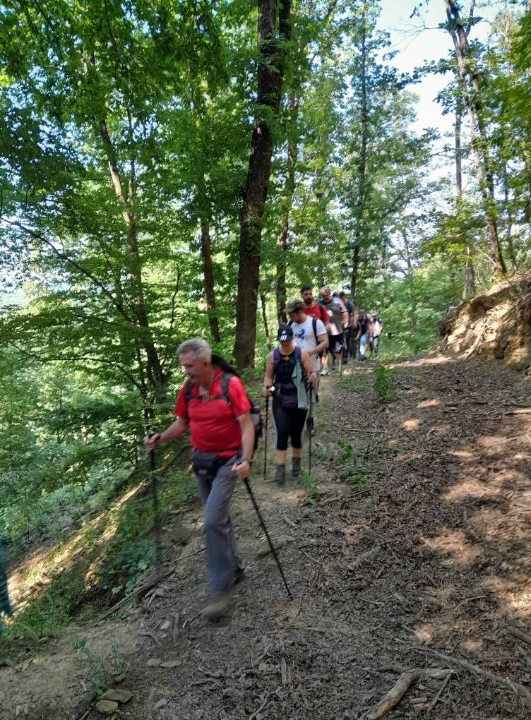 S prirodom u srcu: HPD „Sokolovac“ Požega na nezaboravnom pohodu kroz lipičke staze