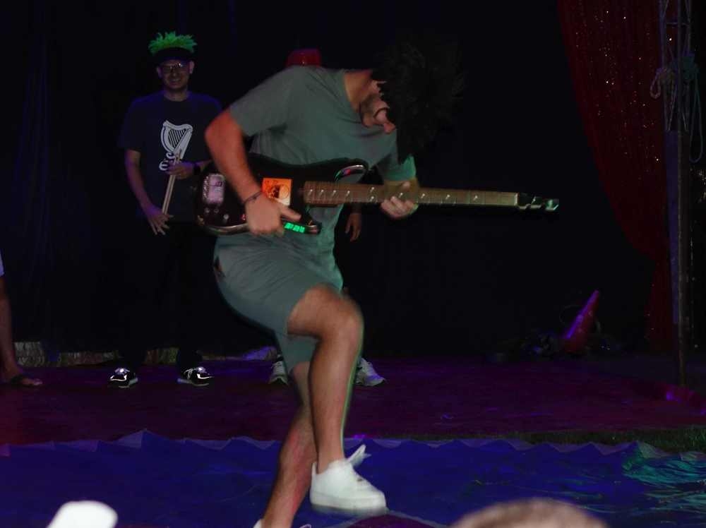 Prvu večer cirkus Colosseum oduševio Požežane