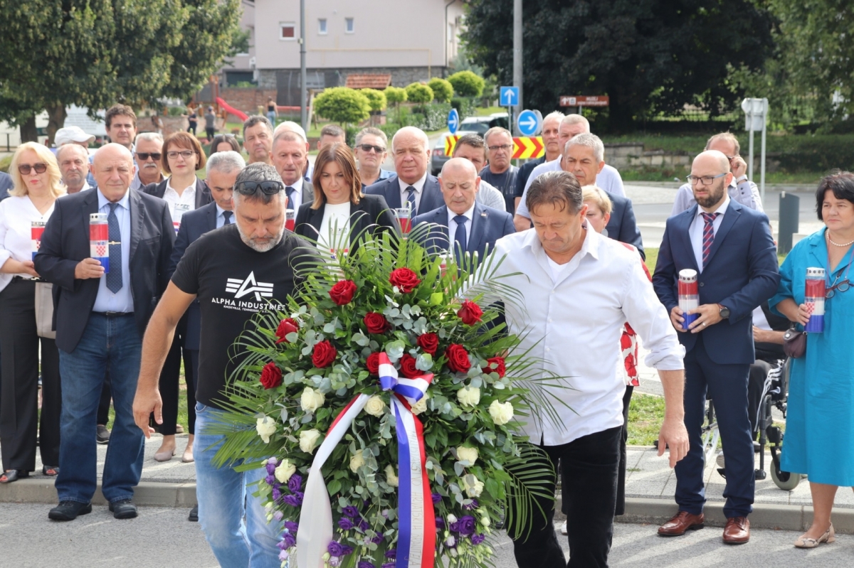 U Pakracu potpisan ugovor za rekonstrukciju prvog Braniteljskog centra trajne skrbi u Hrvatskoj