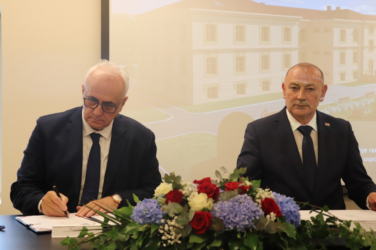 U Pakracu potpisan ugovor za rekonstrukciju prvog Braniteljskog centra trajne skrbi u Hrvatskoj
