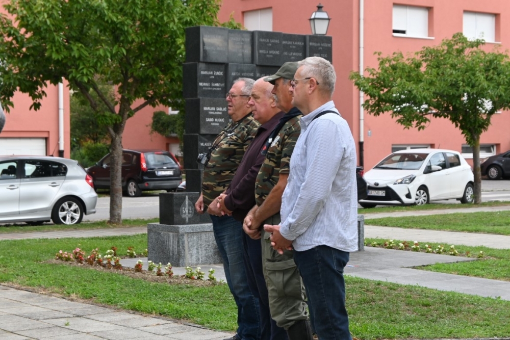 Lipik ugostio jahače 29. Konjaničkog maratona u spomen na žrtvu Domovinskog rata
