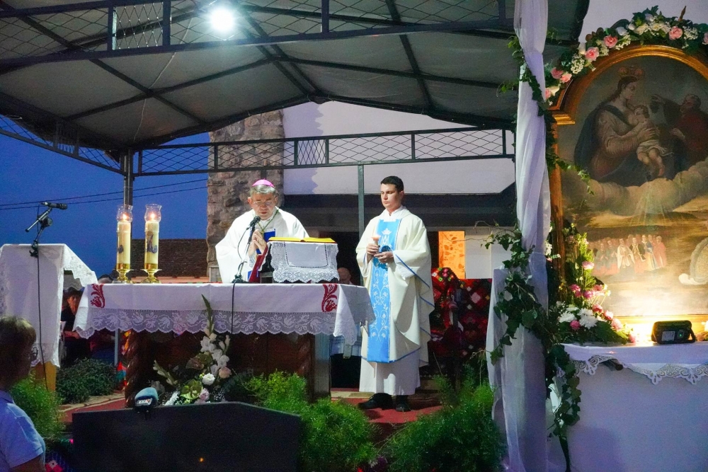 Biskup Ivo predvodio slavlje Velike Go spe u Kloštru kod Slavonskog Kobaša