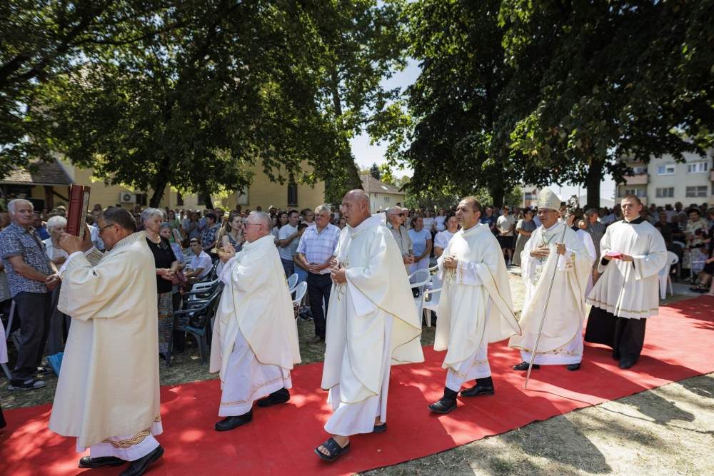 Svetkovina Uznesenja BDM u Suhopolju