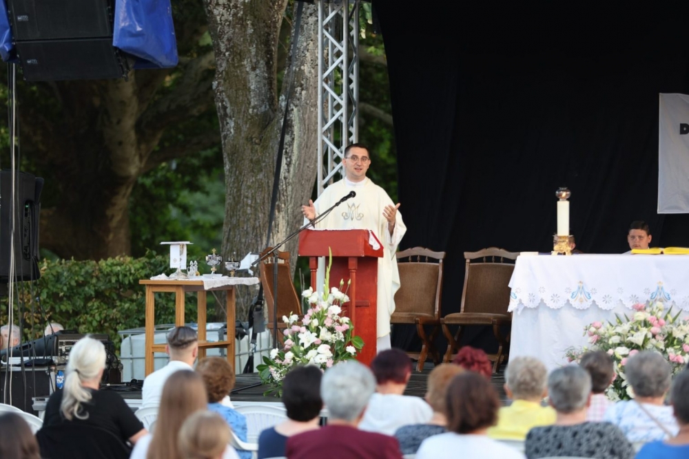 Prvi dan Duhovnog vikenda u Kutjevu