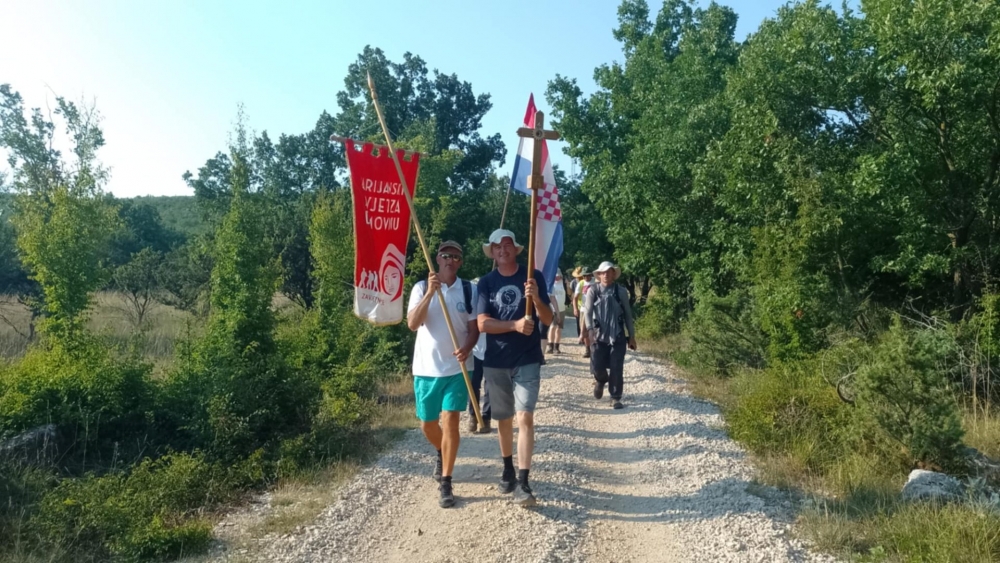 Od Knina do Trilja: Vinko Krsnik iz Kutjeva sudjelovao u 10-dnevnom hodočašću za našu zajednicu i bolesnike