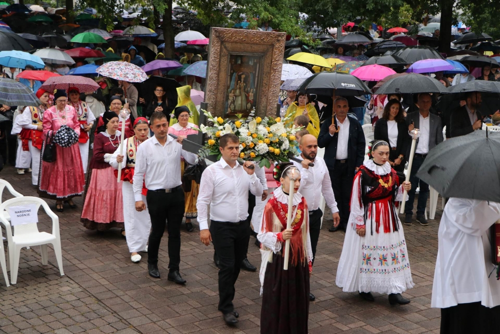 Brojni vjernici Požeške biskupije hodočastili u Voćin