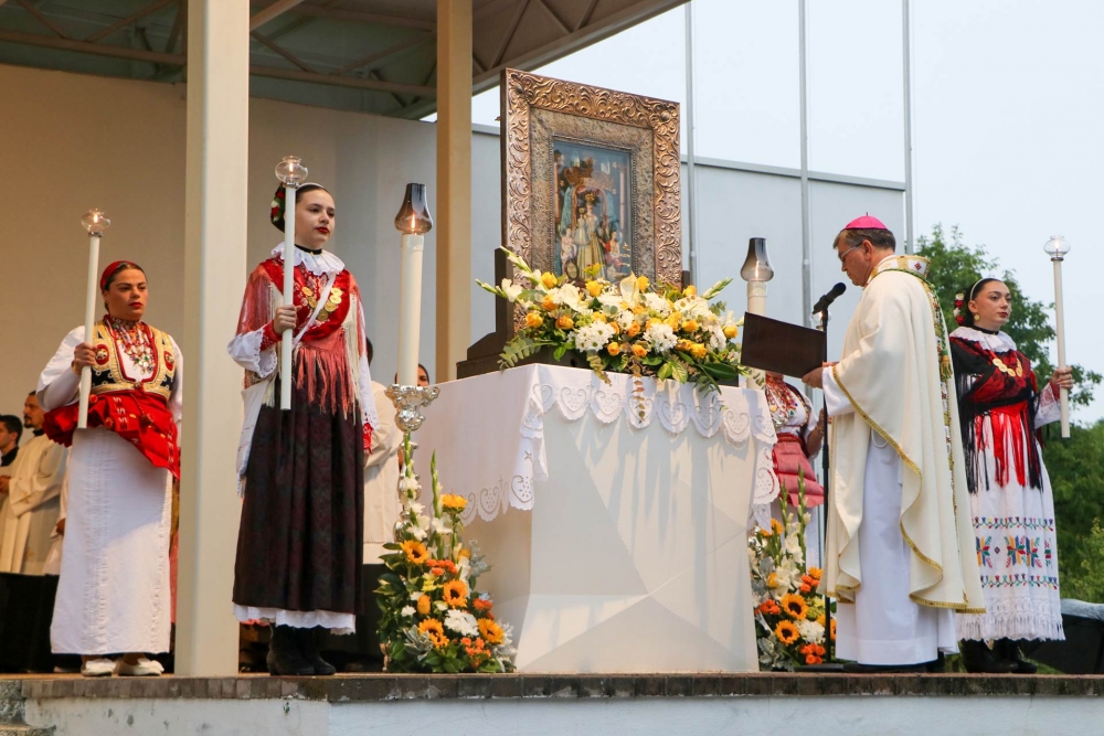 Brojni vjernici Požeške biskupije hodočastili u Voćin