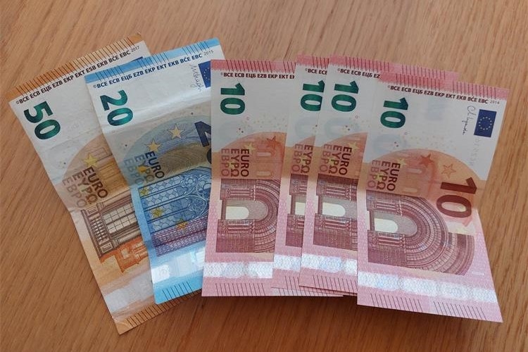 Iz ureda otuđen novčanik s dokumentima i novcem