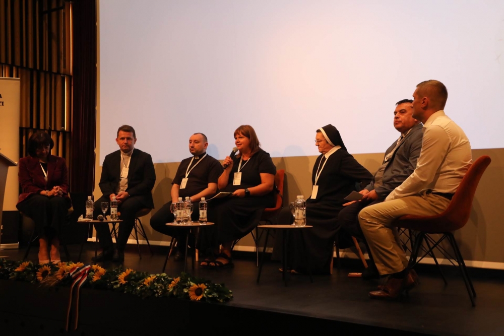 Održan znanstveni kolokvij o 70 godina devetnice Gospi od Suza i 20 godina Svetišta u Pleternici