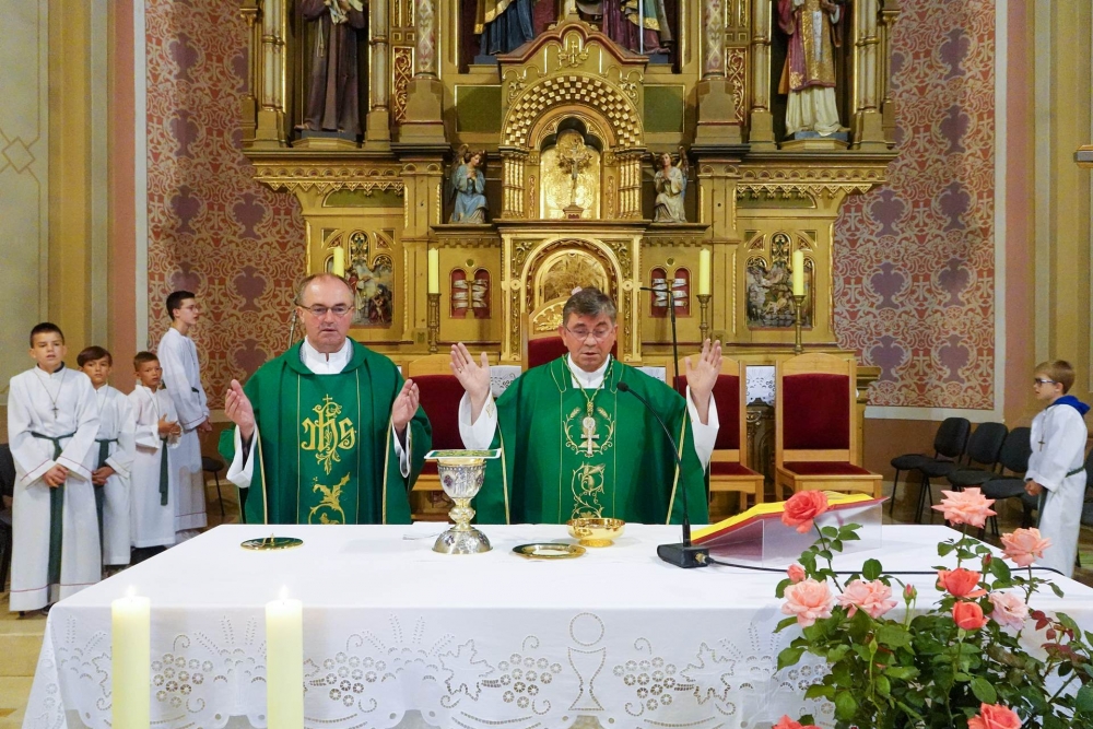 U službu uveden novoimenovani župnik u Kaptolu, Ivica Žuljević