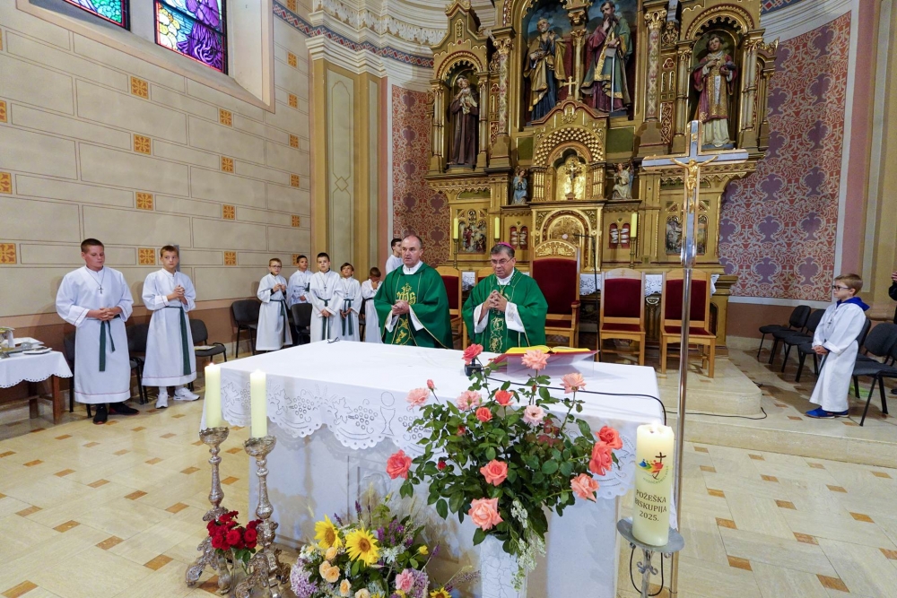 U službu uveden novoimenovani župnik u Kaptolu, Ivica Žuljević