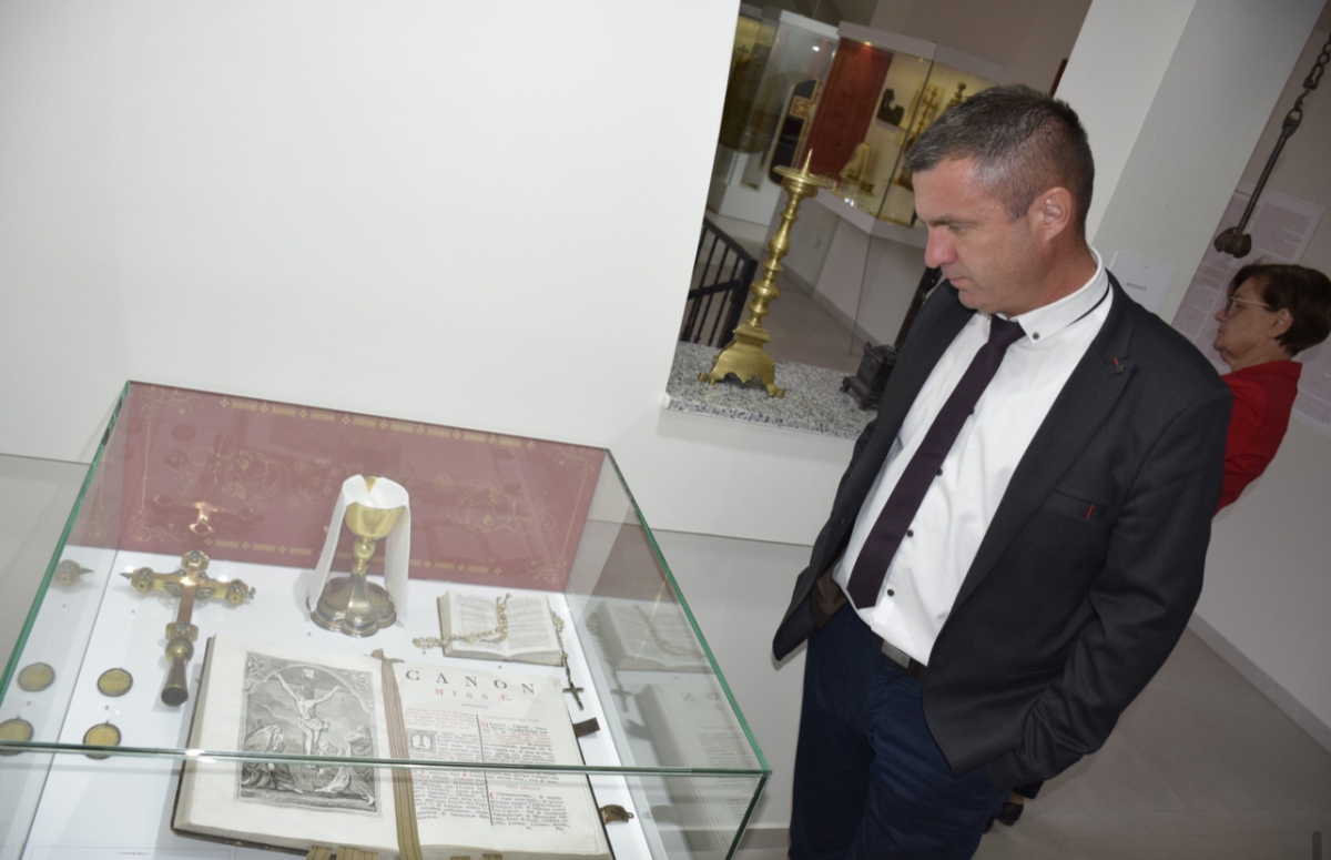 Znamenitom Požežaninu Dragutinu Lermanu postavljena spomen ploča u Kreševu